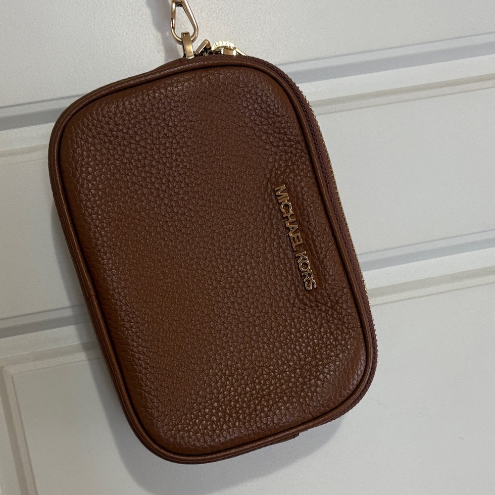 MICHAEL KORS Brown Pebbled Leather Compact Wristlet Pouch